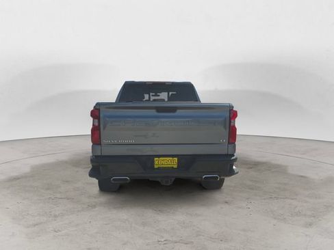 Used 2019 Chevrolet Silverado 1500 LT Trail Boss AWD/4WD image 4