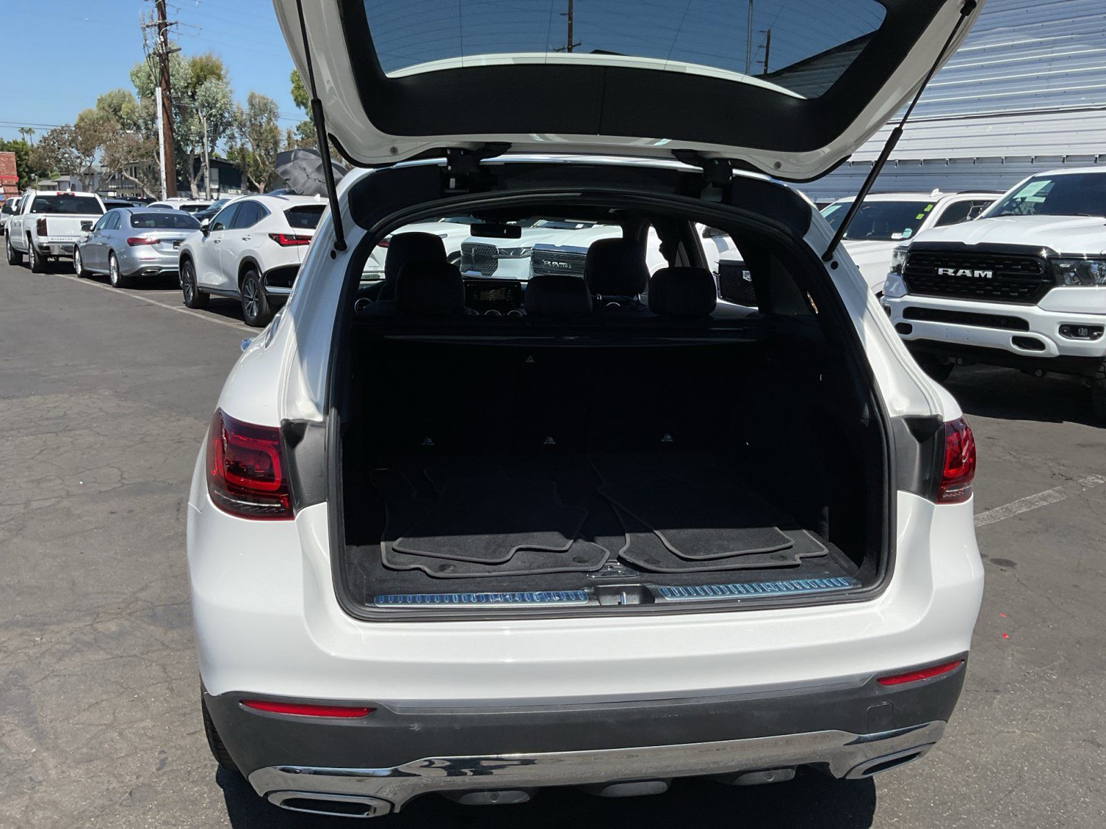 Used 2020 Mercedes-Benz GLC 300 image 24