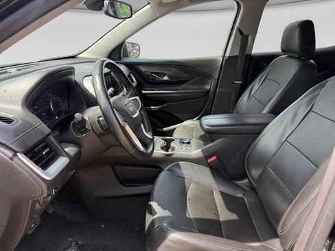 Used 2023 GMC Terrain SLT AWD/4WD image 24