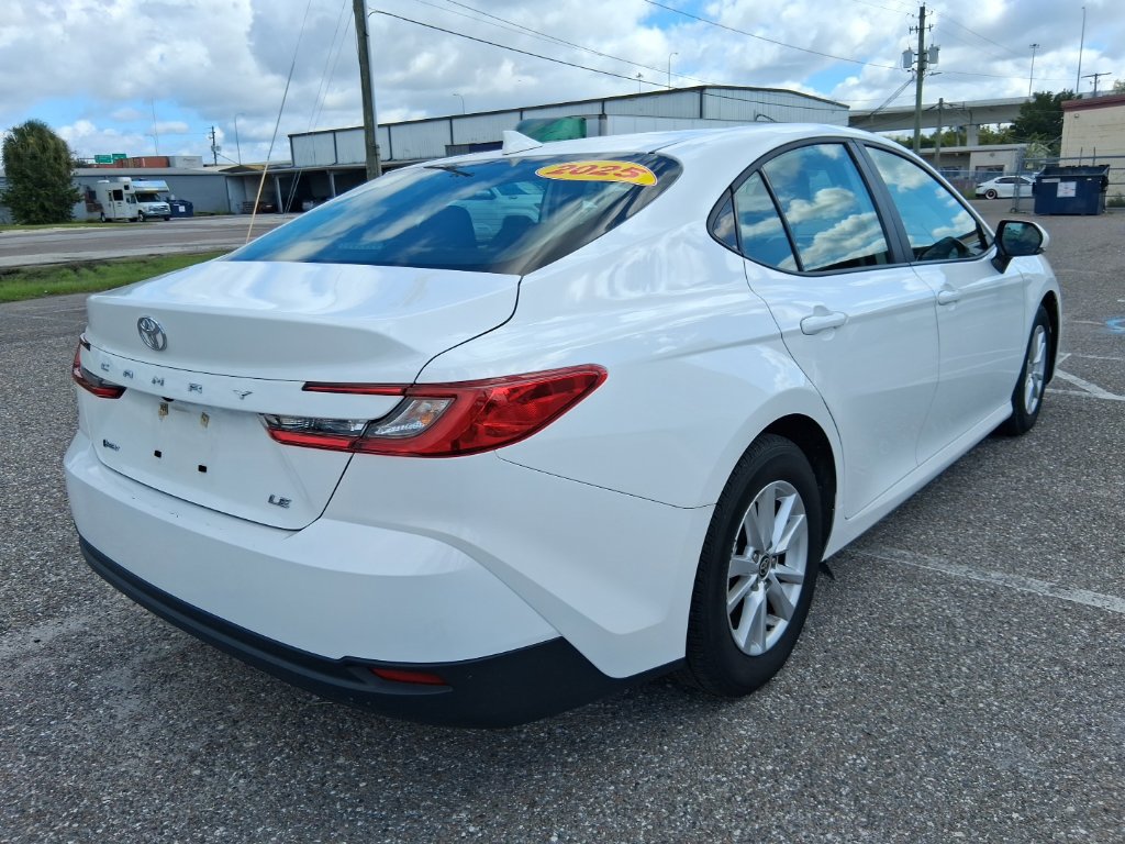 Used 2025 Toyota Camry LE FWD image 3