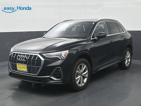 Used 2025 Audi Q3 2.0T Premium AWD/4WD image 3