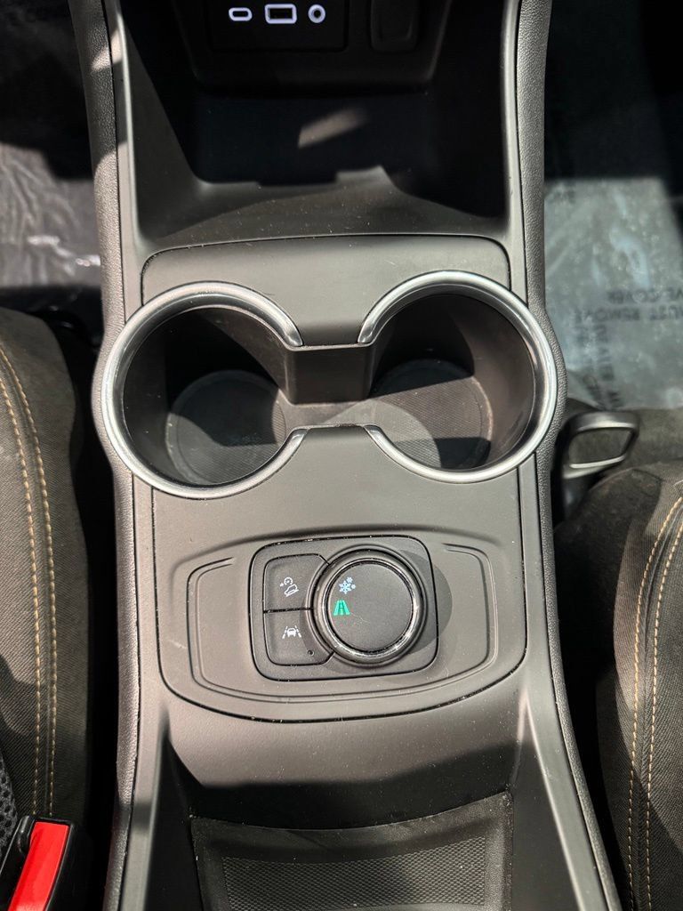 Used 2021 GMC Terrain SLE FWD image 23