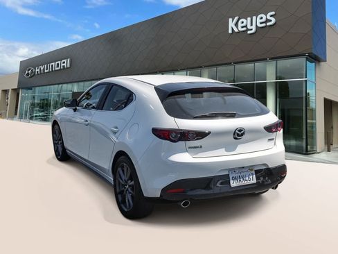 Used 2020 MAZDA MAZDA3 Hatchback FWD image 7
