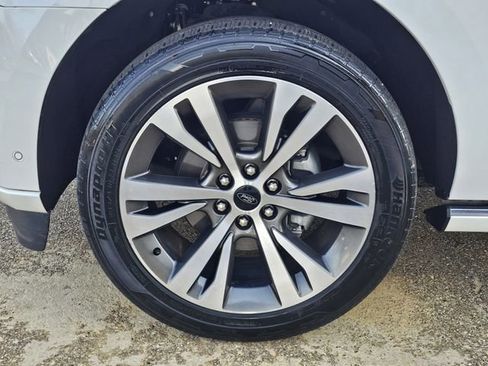 Used 2021 Ford Expedition Max Platinum image 34