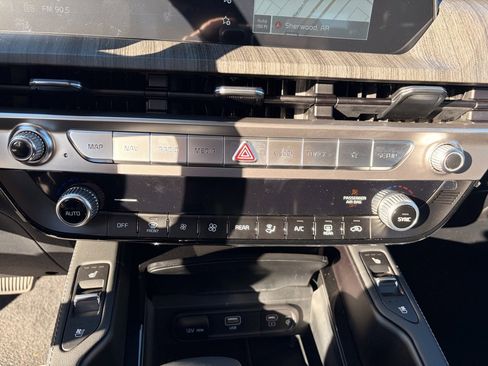 New 2025 Kia Telluride EX image 22