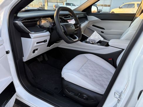 New 2026 Jeep Cherokee Overland w/ Advanced Pro Tech Group image 13