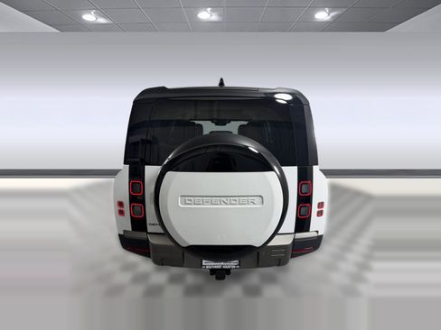 Used 2026 Land Rover Defender 130 S AWD/4WD image 10