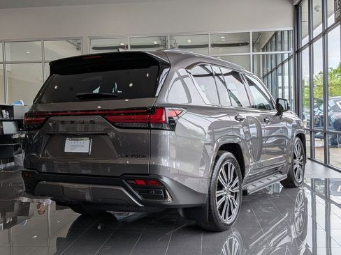 New 2025 Lexus LX 700h Luxury w/ Appearance Package AWD/4WD image 8