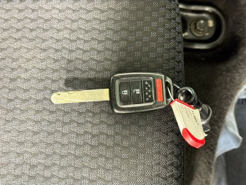 Used 2020 Honda Fit LX image 32