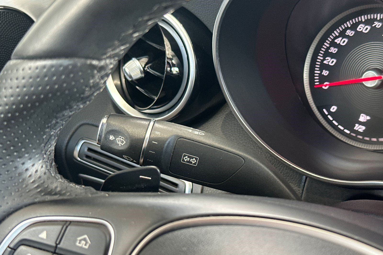 Used 2016 Mercedes-Benz C 300 Sedan image 31