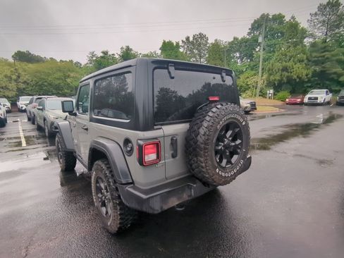Used 2022 Jeep Wrangler Sport AWD/4WD image 5