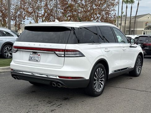 Used 2021 Lincoln Aviator Reserve image 9