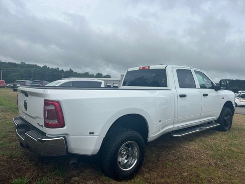 Used 2023 RAM 3500 Tradesman w/ Chrome Appearance Group AWD/4WD image 3