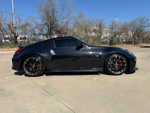 Used 2020 Nissan 370Z NISMO image 6