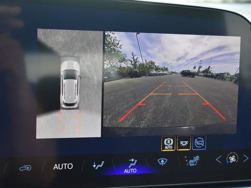 New 2026 Chevrolet Equinox EV LT AWD/4WD image 30
