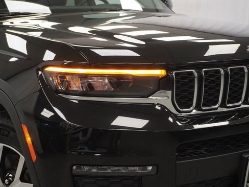 Used 2023 Jeep Grand Cherokee L Limited image 5