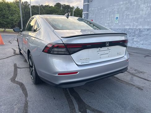 Used 2024 Honda Accord Sport image 5