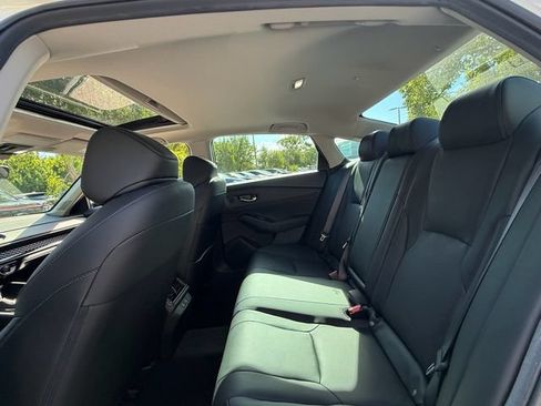 Used 2025 Honda Accord Touring image 13