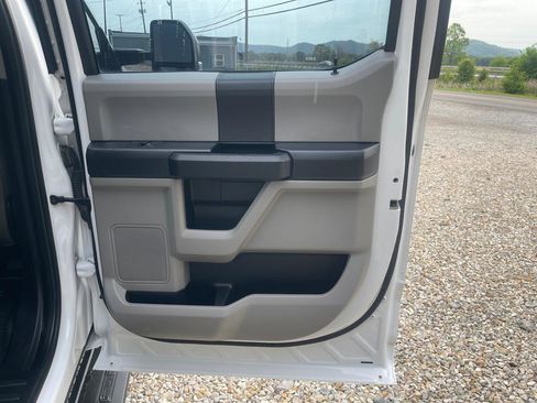 Used 2020 Ford F250 XL w/ STX Appearance Package AWD/4WD image 16