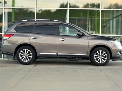 Used 2014 Nissan Pathfinder SL w/ SL Premium Package image 8