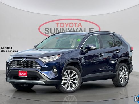 Used 2020 Toyota RAV4 Limited image 1