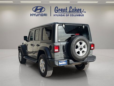Used 2020 Jeep Wrangler Unlimited Sport S image 3