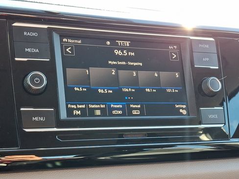 Certified 2022 Volkswagen Taos S image 16