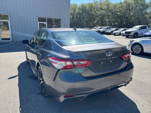 Used 2020 Toyota Camry SE image 7