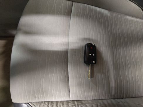 Used 2015 Buick Encore FWD image 32