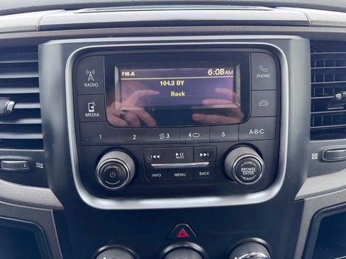 Used 2018 RAM 2500 Tradesman w/ Chrome Appearance Group image 12