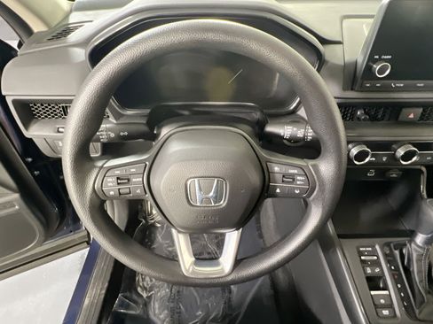 Used 2025 Honda CR-V LX image 11