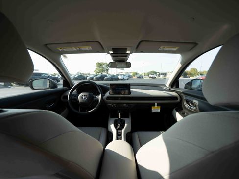 New 2026 Honda HR-V LX image 19