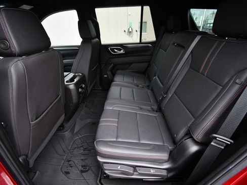 Used 2023 Chevrolet Tahoe RST AWD/4WD image 16