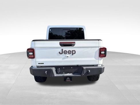 Used 2021 Jeep Gladiator Rubicon AWD/4WD image 5