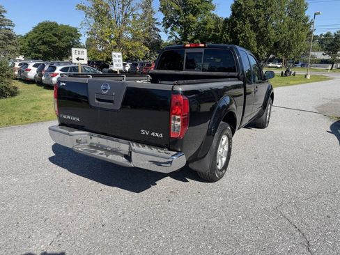 Used 2012 Nissan Frontier SV w/ SV Premium Utility Pkg AWD/4WD image 5