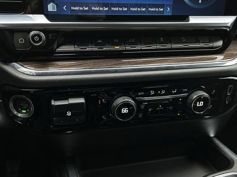 Used 2024 Chevrolet Silverado 1500 RST w/ Convenience Package II AWD/4WD image 22