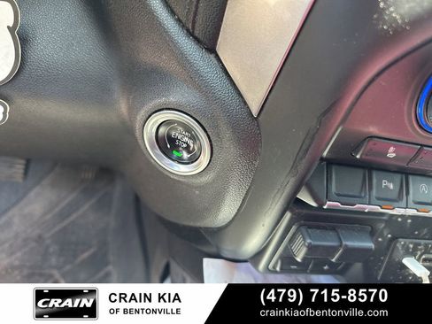 Used 2019 Chevrolet Silverado 1500 RST AWD/4WD image 28