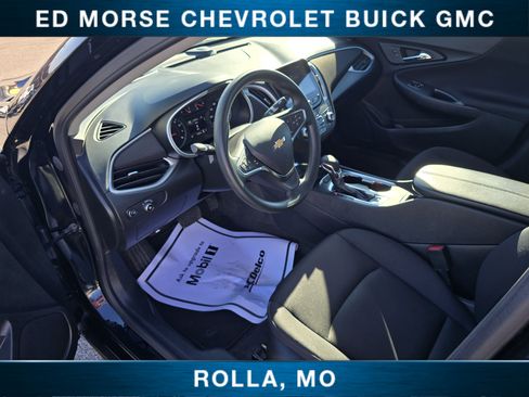 Used 2025 Chevrolet Malibu LT FWD image 14