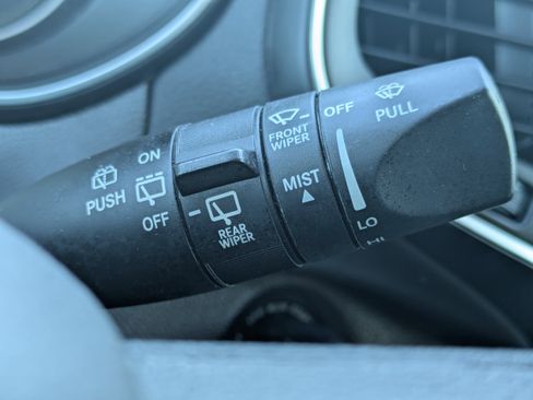 Used 2020 Jeep Cherokee Latitude image 30