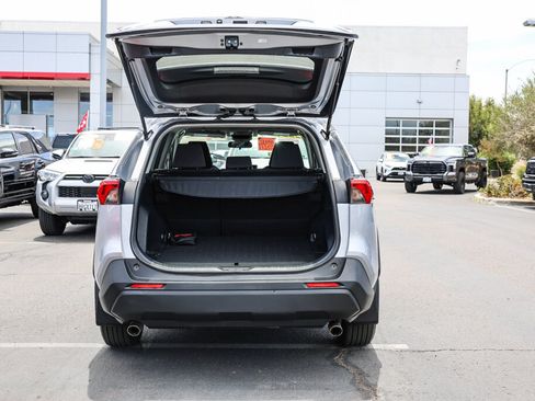 Certified 2024 Toyota RAV4 LE AWD/4WD image 27