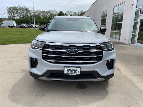 New 2026 Ford Explorer Active w/ Active Comfort Package AWD/4WD image 3