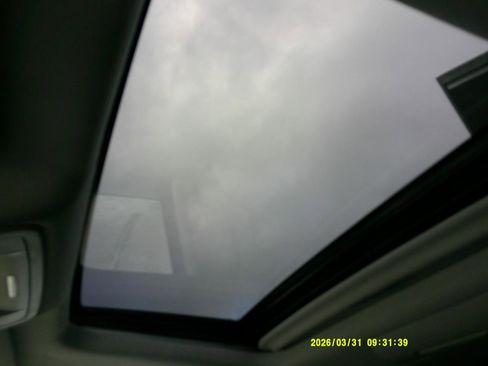 Used 2017 GMC Yukon XL SLT image 29