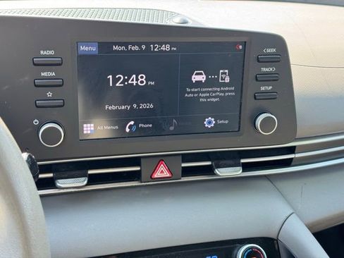 Used 2021 Hyundai Elantra SEL image 25