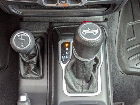 Used 2018 Jeep Wrangler Unlimited Sport S AWD/4WD image 12