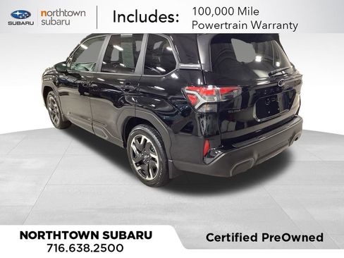 Used 2025 Subaru Forester Limited image 2