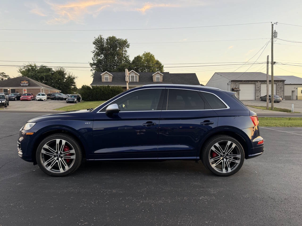 Used 2018 Audi SQ5 Prestige w/ Prestige Package AWD/4WD image 2