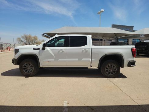 Used 2024 GMC Sierra 1500 AT4X image 5