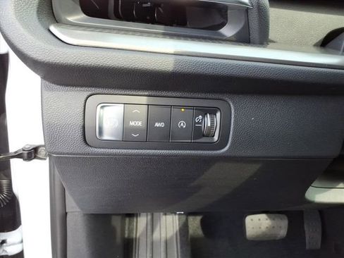 New 2026 Chevrolet Traverse LT w/ Sun and Wheel Package image 13