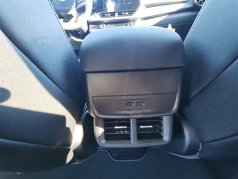 New 2026 Chevrolet Equinox LT w/ Convenience Package II image 30