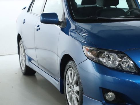 Used 2010 Toyota Corolla S image 8